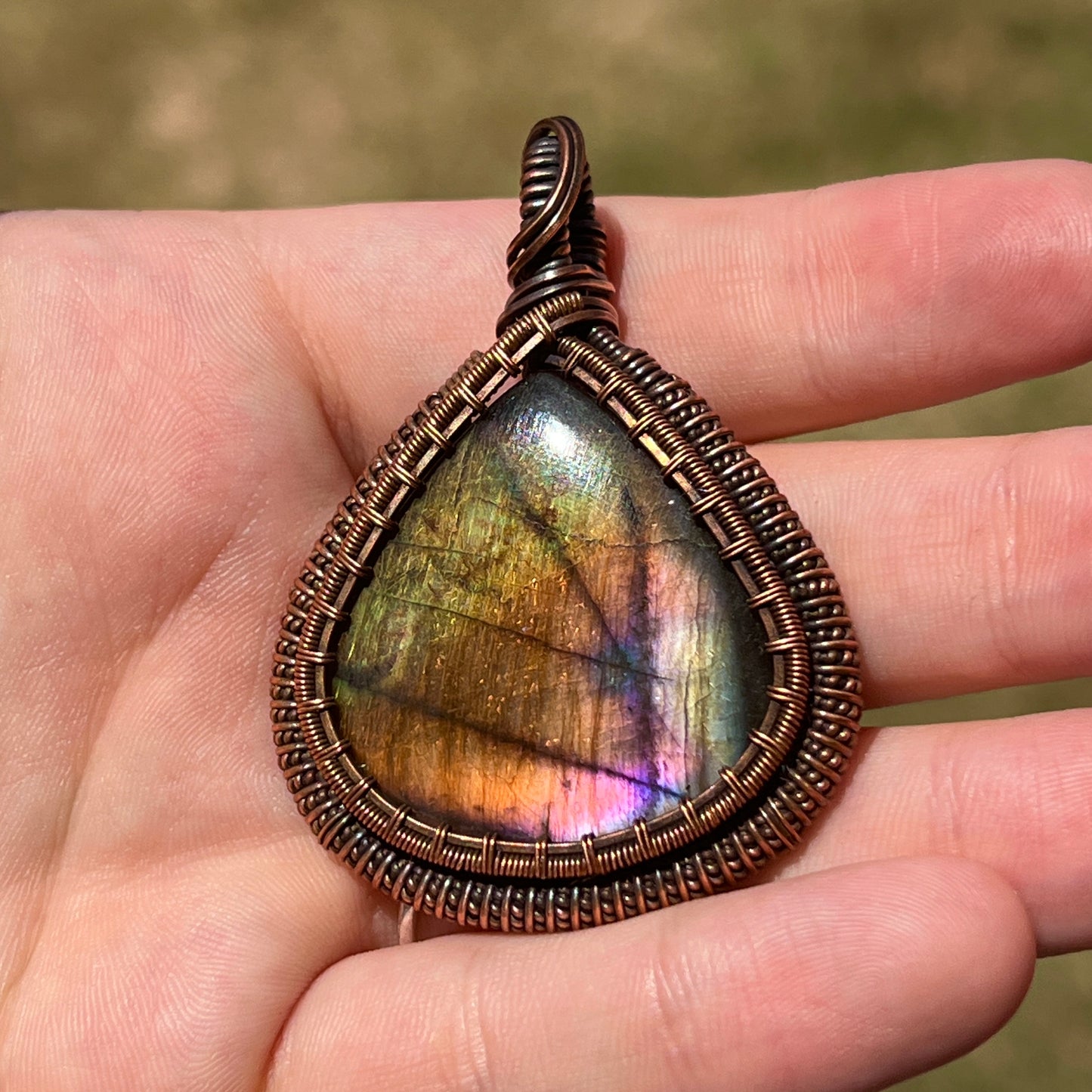 "Lavish Labradorite" - Flashy Labradorite Statement Pendant