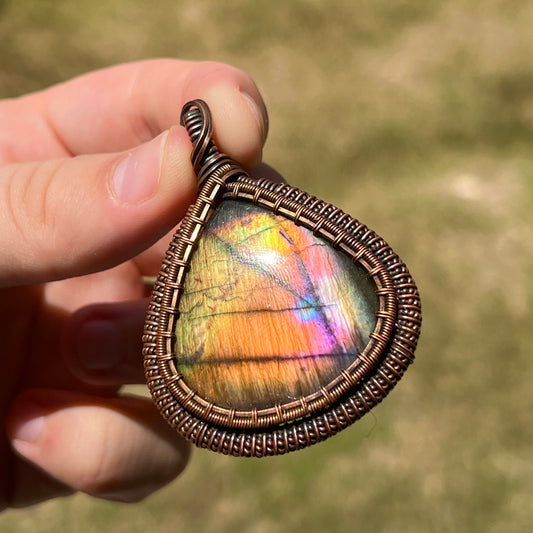 "Lavish Labradorite" - Flashy Labradorite Statement Pendant